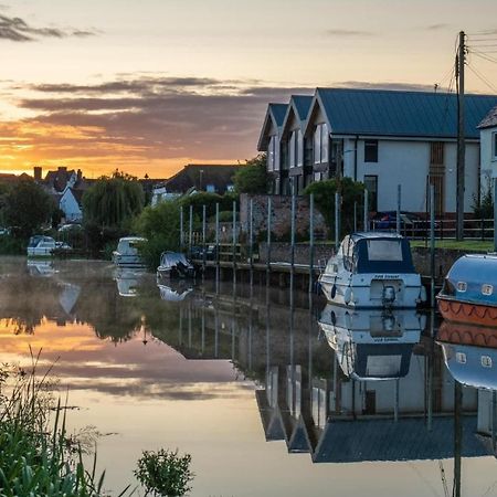 Riverside Cottage テュークスベリー エクステリア 写真